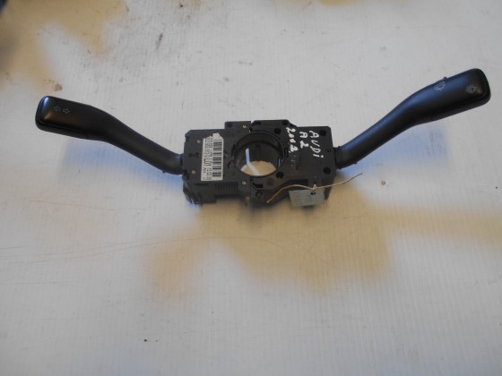 Comutador Luzes Piscas Escovas Audi A2 2002 CLPE467